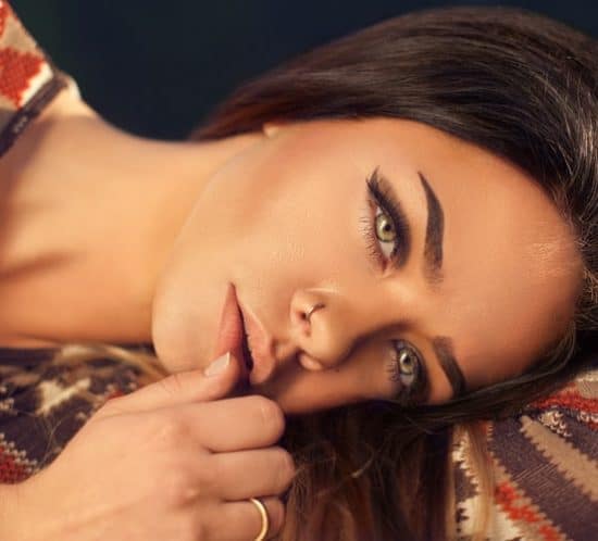 How To Regrow Thinning Eyebrows
